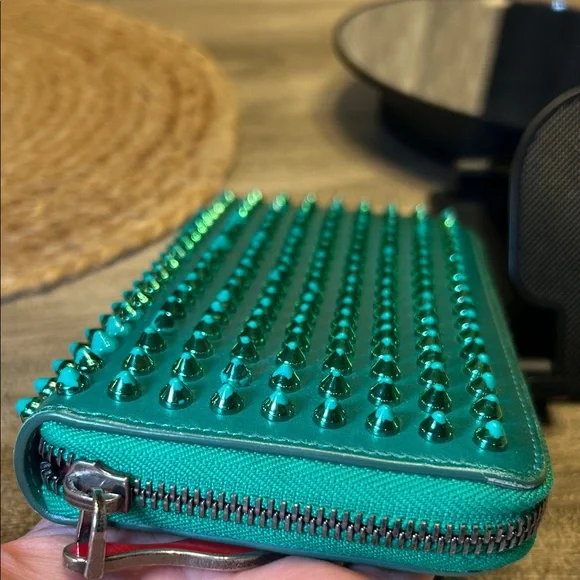 129. Christian Louboutin Green Zippy long wallet w/CoA - Picture 8 of 14
